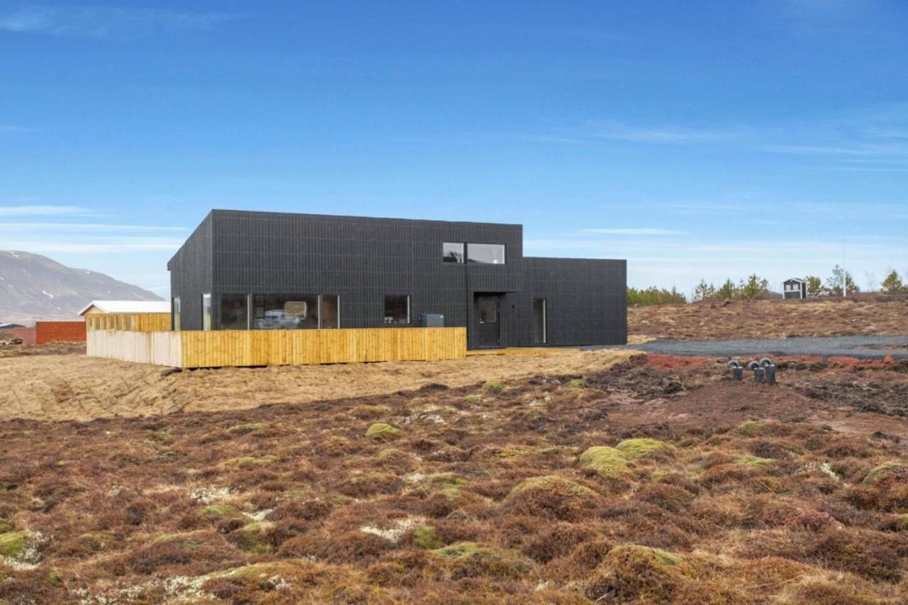 Luxury Log Home With A Hot Tub Selfoss Exterior foto
